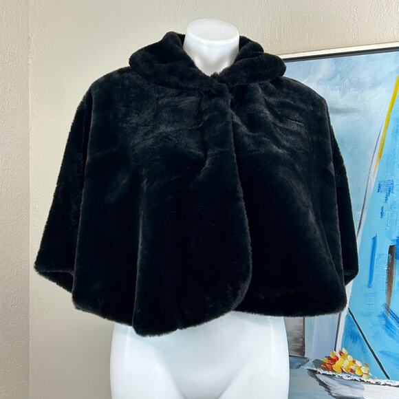 Nina Leonard Black Faux Fur Capelet OS - Picture 2 of 4